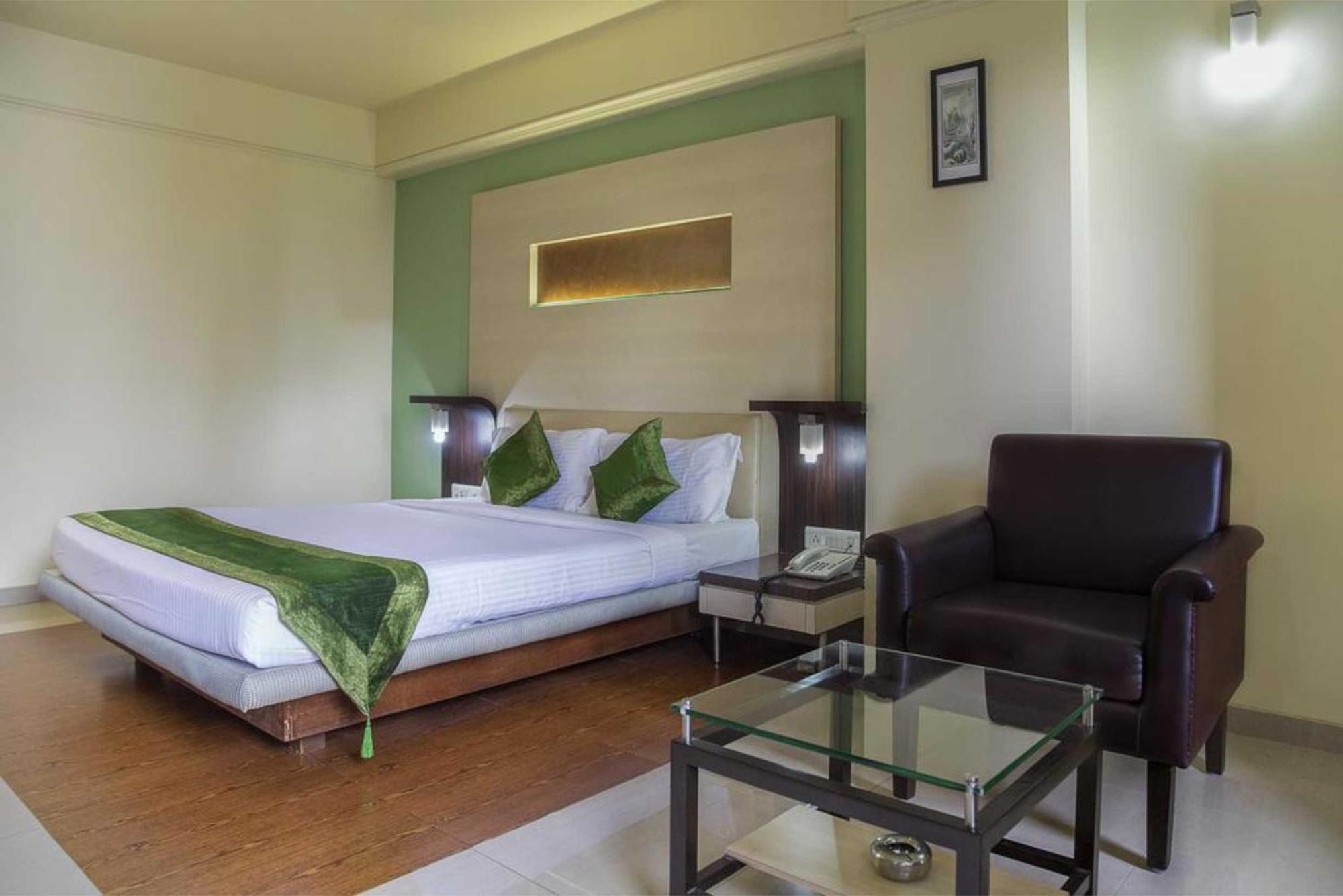 Hotel Archana Residency Bombaj Zewnętrze zdjęcie